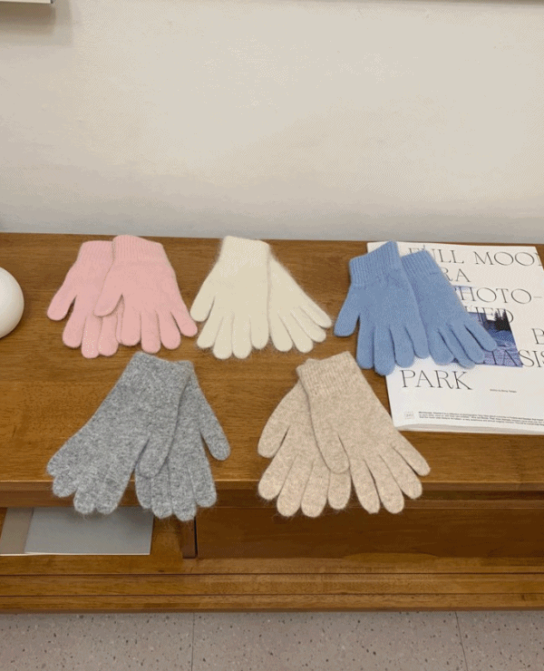 Angora pastel gloves