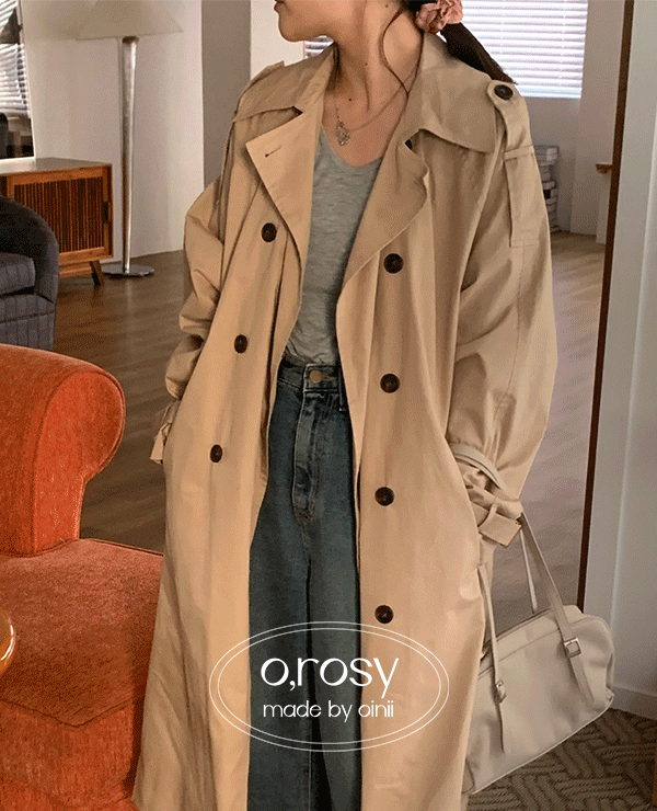 [o,rosy] Late autumn trench